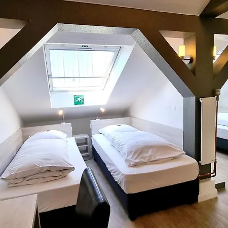 Adler Frankfurt Hotel 3*