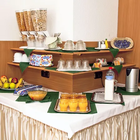 Hotel Adler Frankfurt 3*