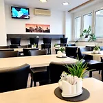 Adler Frankfurt Hotel 3*