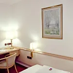 Hotel Adler Frankfurt 3*