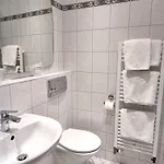 Adler Frankfurt Szálloda 3*