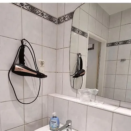 Adler Frankfurt 3* Φραγκφούρτη
