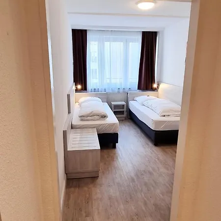 Adler Frankfurt Франкфурт-на-Майне