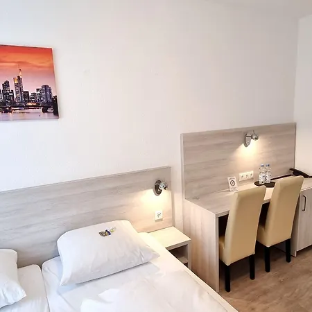 Adler Frankfurt 3*
