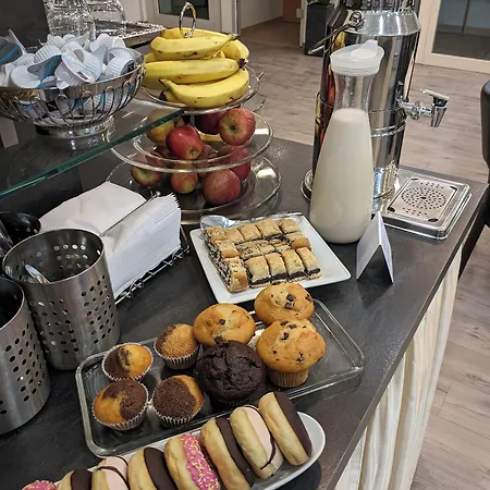 Adler Frankfurt Hotel 3*