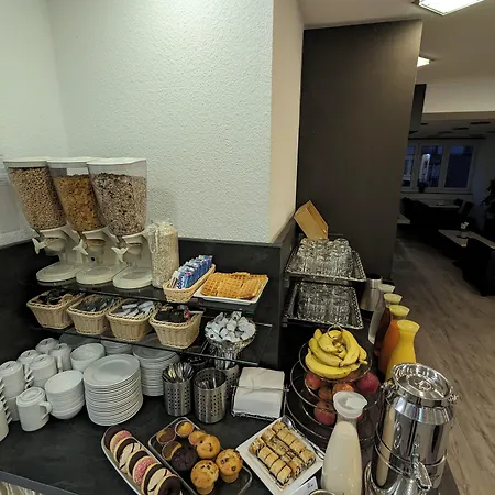 Adler Frankfurt Hotel 3*