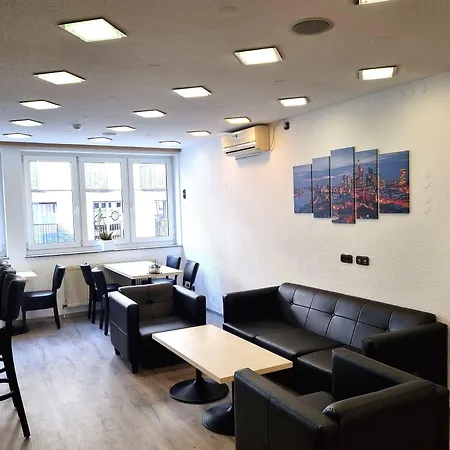Adler Frankfurt Hotel 3*