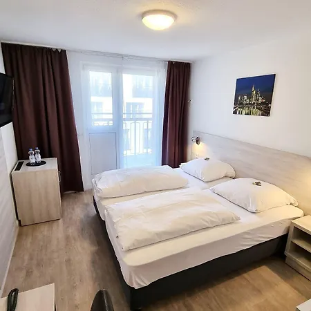 Adler Frankfurt Hotel 3*