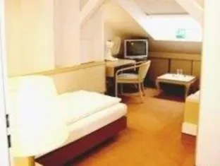 Adler Frankfurt Ξενοδοχείο 3*