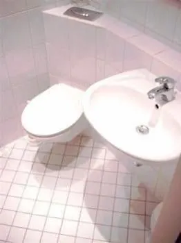 Adler Frankfurt Otel