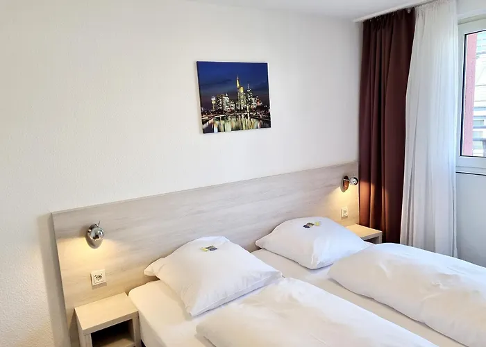 Adler Frankfurt Hotel 3*
