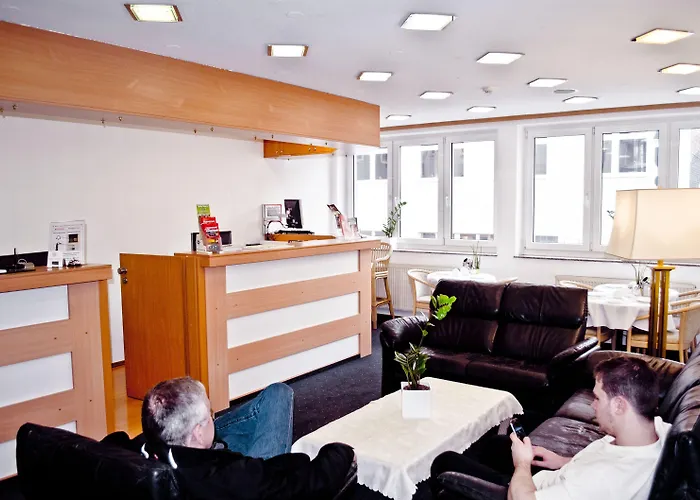 Adler Frankfurt Otel 3*