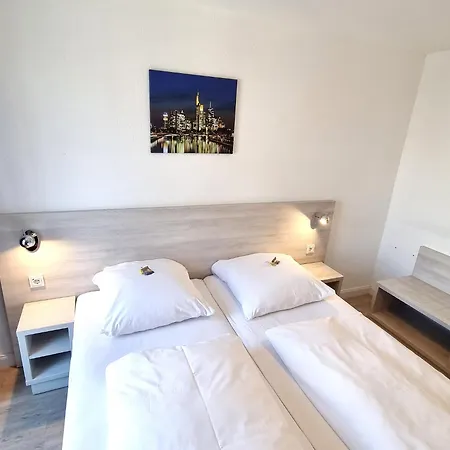 Adler Frankfurt